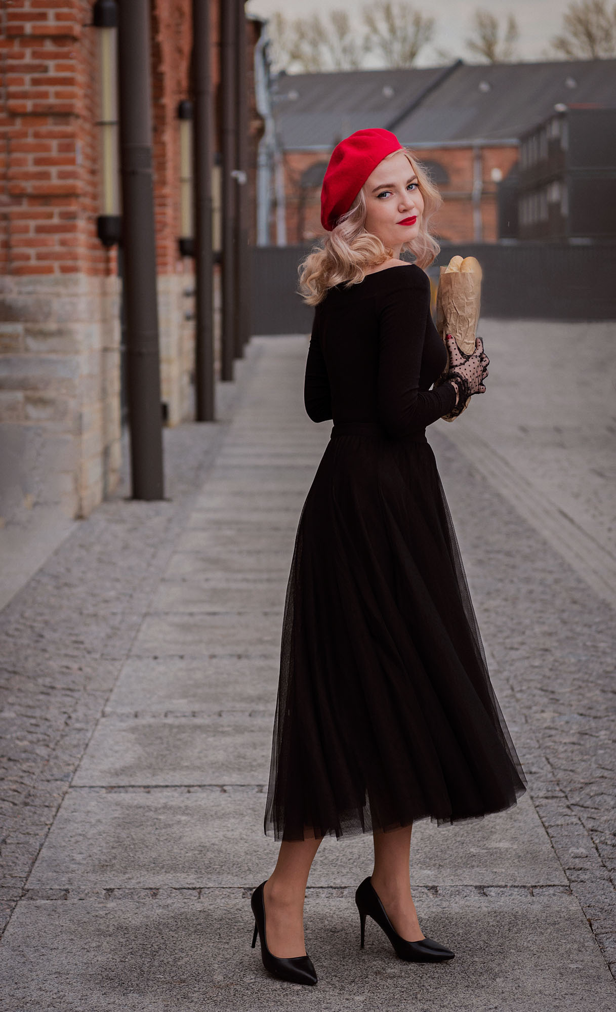 Парижанка. КОНТЕНТ/ЖЕНСКИЙ ФОТОГРАФ МЕДВЕДЕВА НАТАЛЬЯ