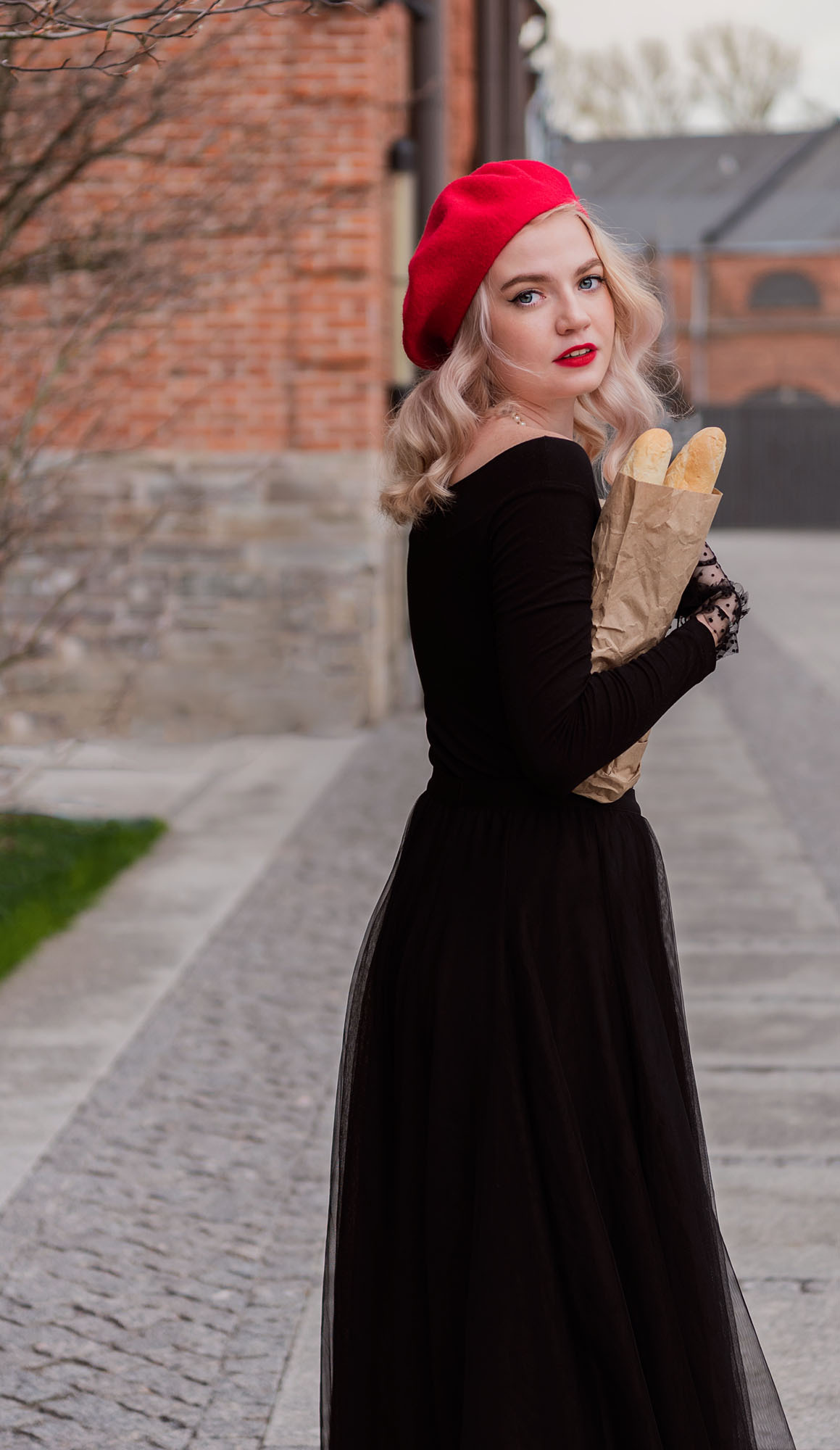 Парижанка. КОНТЕНТ/ЖЕНСКИЙ ФОТОГРАФ МЕДВЕДЕВА НАТАЛЬЯ