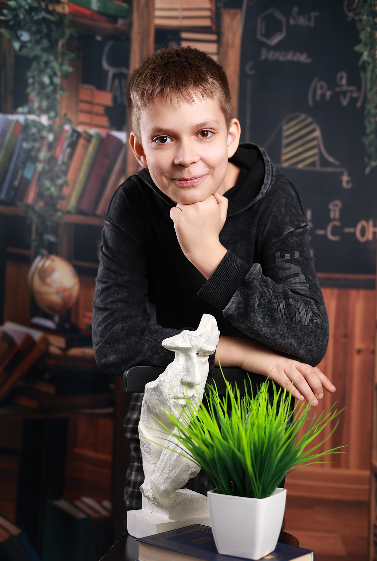 Кабинет. Выпускные альбомы в Иваново в детский сад и школу. Александр и Светлана Янкины