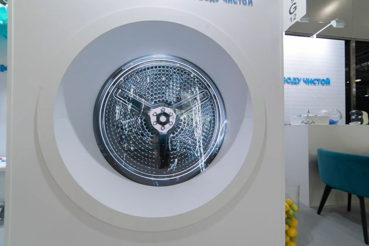 Выставочные стенды. Профессиональный портретный фотограф в Москве Владимир Глаголев