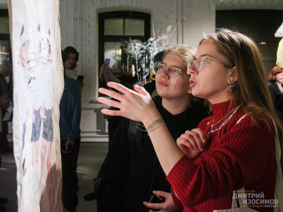 Открытие выставки «23:59» в Конторе пароходства