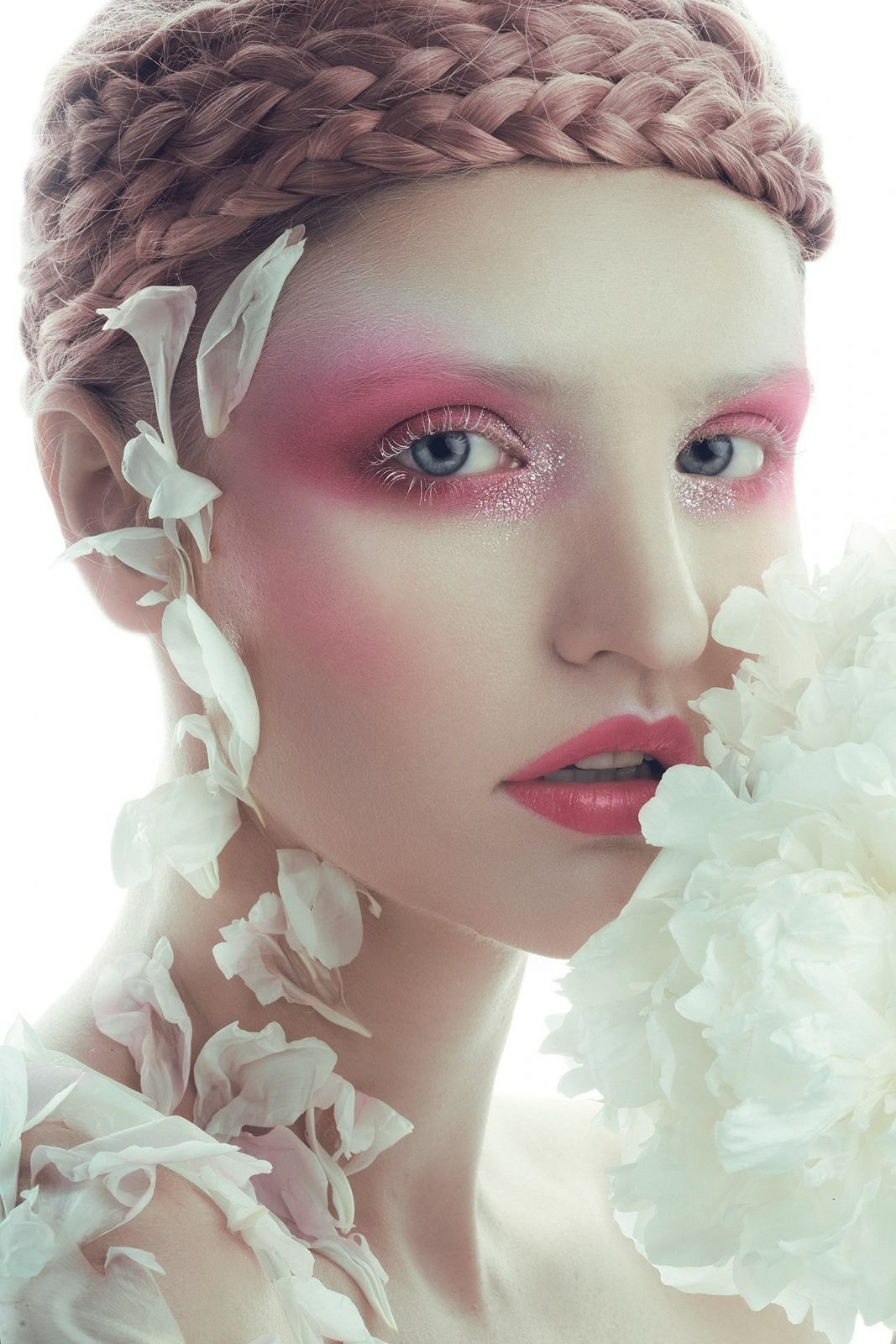 Rebeca Saray. OneSnap