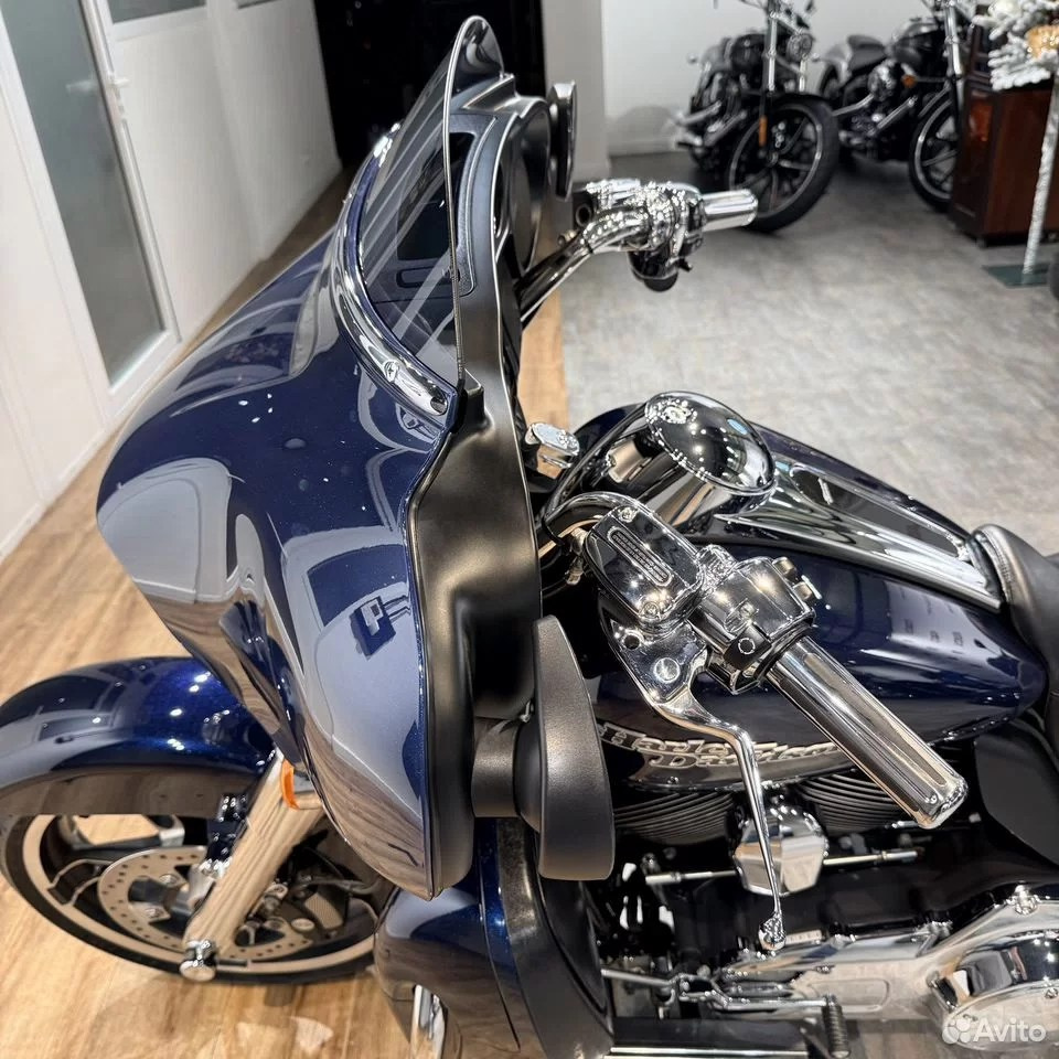 Купить Harley-Davidson 2013 Street Glide 103 ABS Cobra (Ocean Blue) (Touring) — подробнее на сайте. Hello Davidson, Москва. Только хорошие мотоциклы…