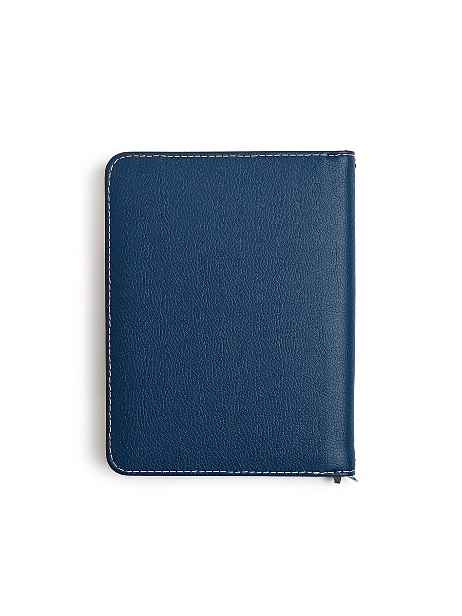 Сумка-клатч. Контент фотограф, съемка для маркетплейсов, фуд съемка и репортажи в Новосибирске Ралия Галеева