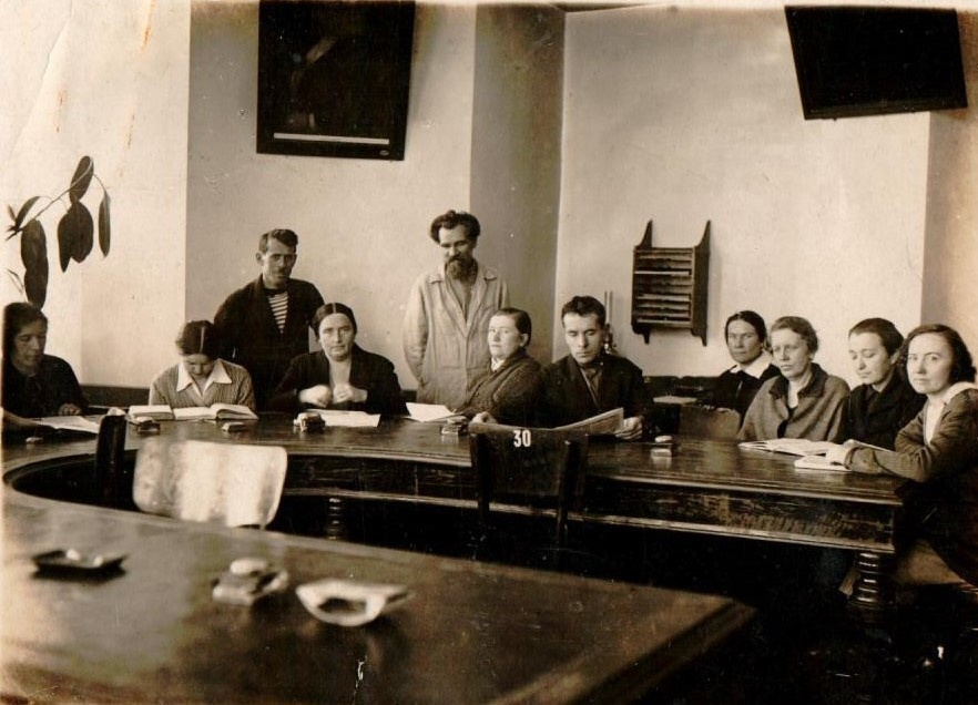 1934 г. Декабрь. В учительской