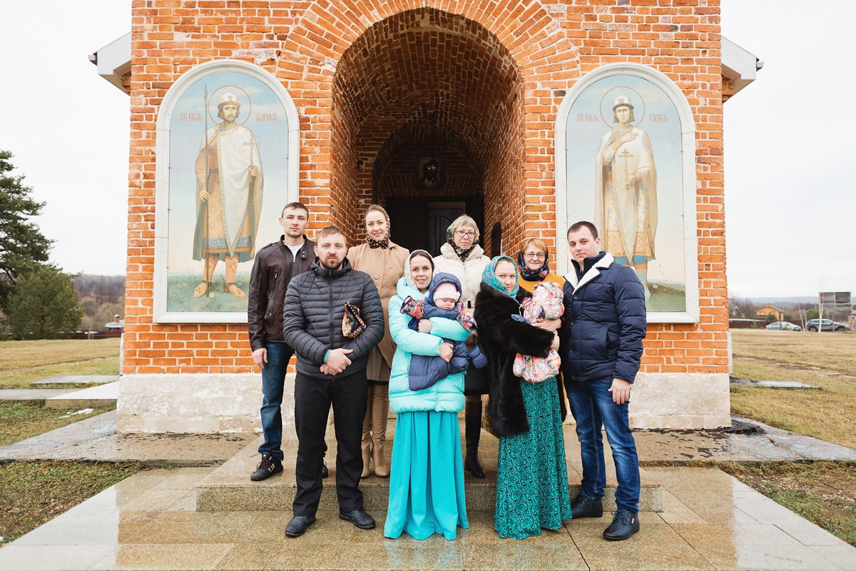 КРЕЩЕНИЕ ЕСЕНИИ И ВАСИЛИСЫ. Семейный фотограф новорождённых в Серпухове Юлия Новикова +79637785957