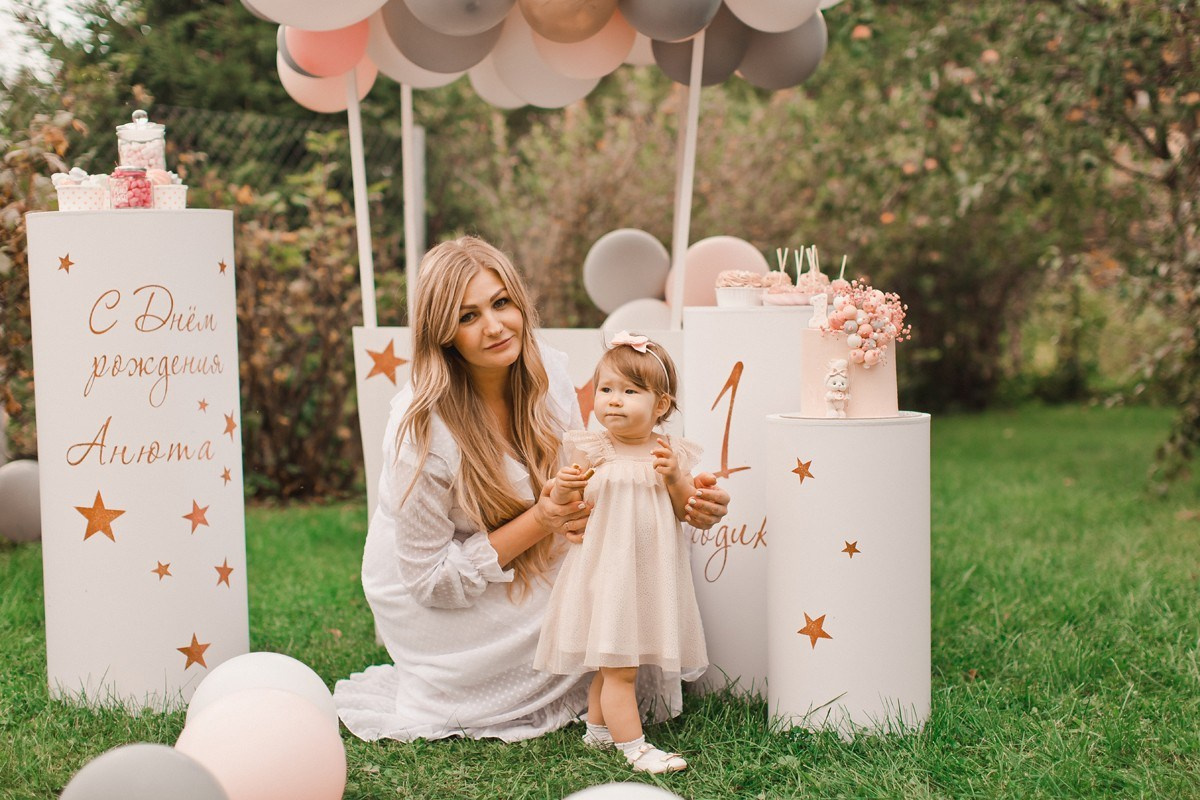 ГОДОВАСИЕ АНЮТЫ. Семейный фотограф новорождённых в Серпухове Юлия Новикова +79637785957