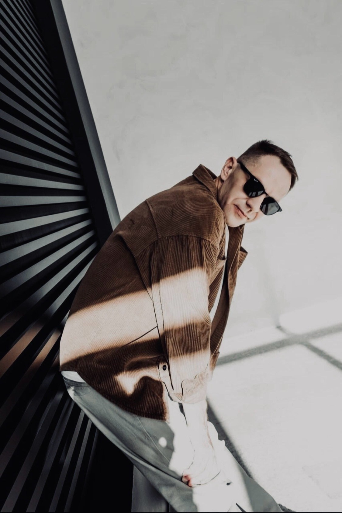 МУЖСКОЙ ДЕЛОВОЙ ПОРТРЕТ. Фотограф для маркетплейсов Михаил Бове