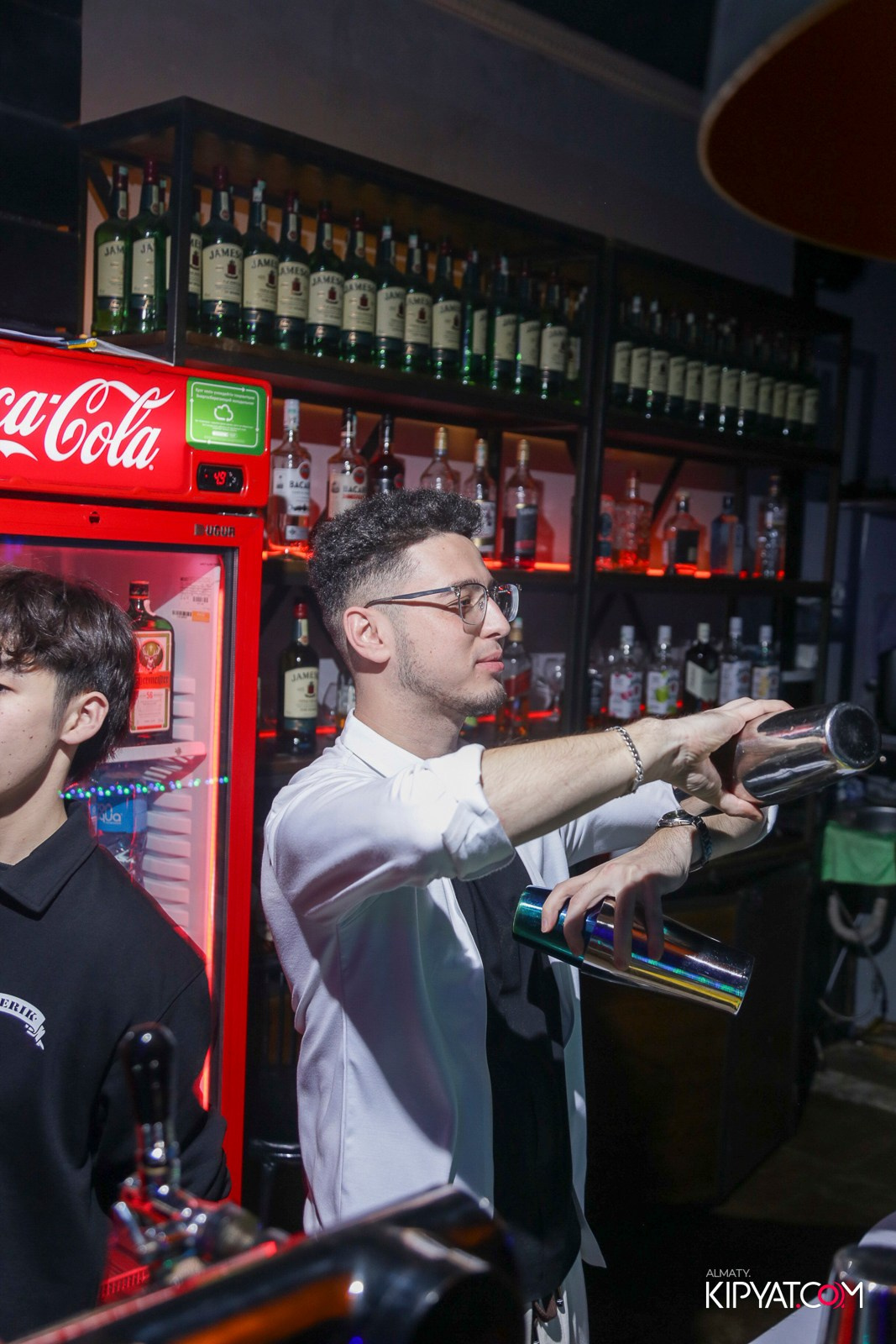 ARAGOSTA ДИСКО-БАР. КИПЯТКОМ АЛМАТЫ! Фотосъемка мероприятий в Алматы