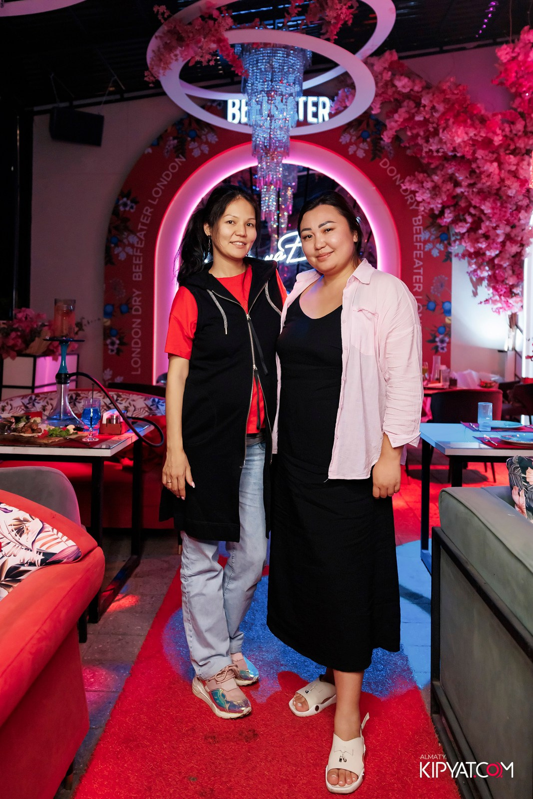 ЗАЯ, НА БИС. КИПЯТКОМ АЛМАТЫ!