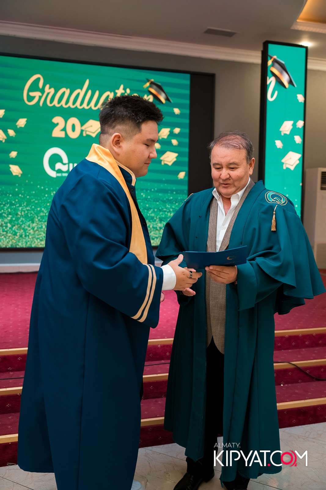 GRADUATION 2025 Q UNIVERSITY. КИПЯТКОМ АЛМАТЫ!