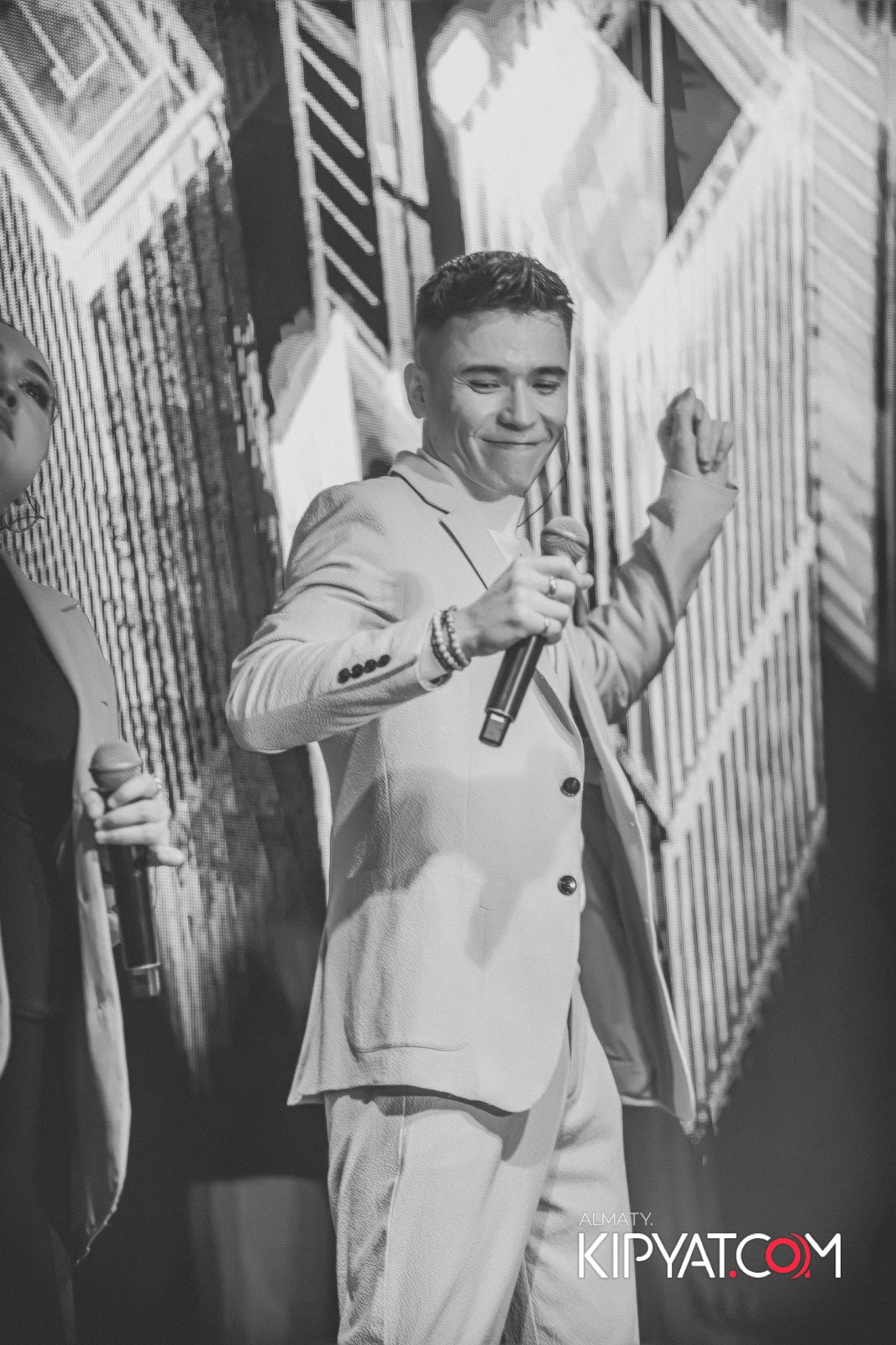 SANTA BARBARA — МЮЗИКЛ ДЖУЛИЯ. КИПЯТКОМ АЛМАТЫ!