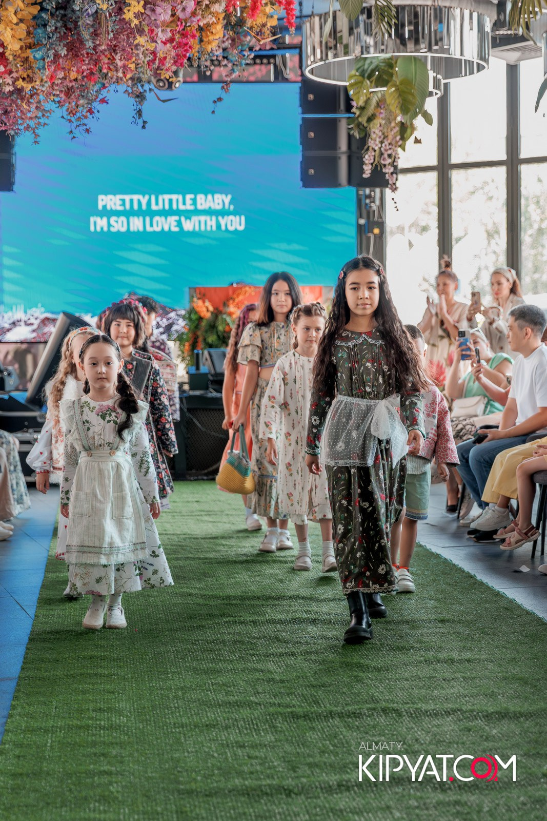 PROM KIDS FASHION SHOW. КИПЯТКОМ АЛМАТЫ!