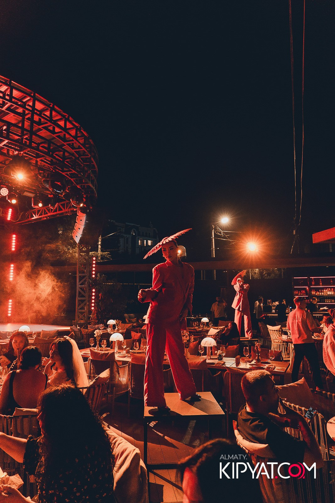 QUEEN. КИПЯТКОМ АЛМАТЫ!