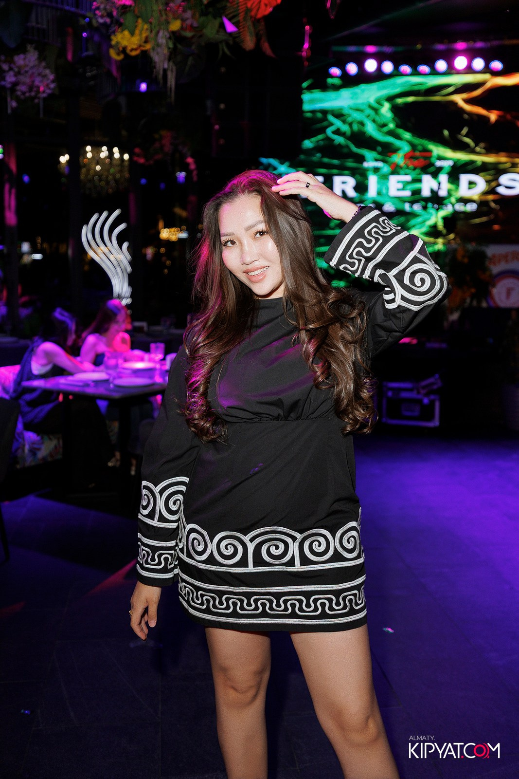 FRIENDS BAR & TERRACE. КИПЯТКОМ АЛМАТЫ! Фотосъемка мероприятий в Алматы