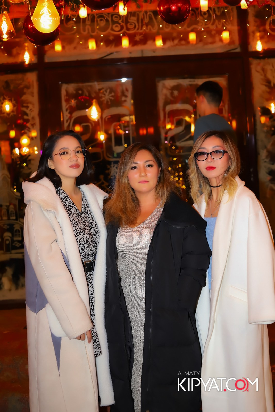 ГРУЗИНСКИЙ ДВОР НА КАБАНБАЙ БАТЫРА. КИПЯТКОМ АЛМАТЫ!