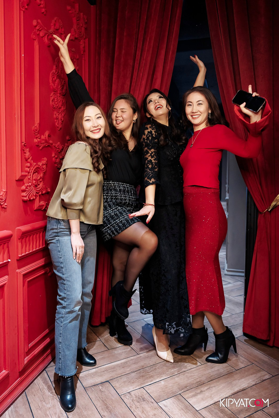 ЗАЯ, НА БИС. КИПЯТКОМ АЛМАТЫ!