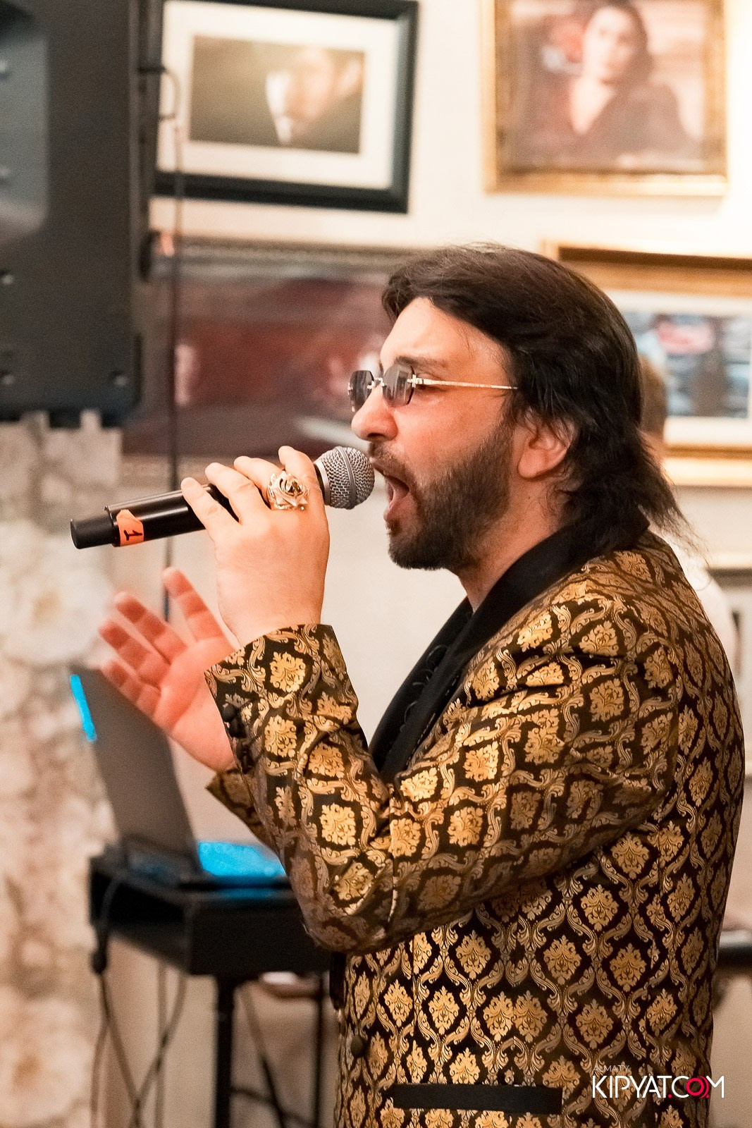 РЕСТОРАН МАРЬИНА РОЩА. КИПЯТКОМ АЛМАТЫ!