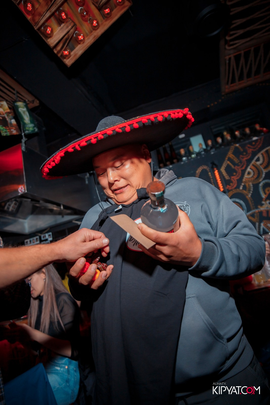 SUPER HOT CHELLENGE ОТ ДУША ПЕРЦА В VICTORY MEXICO. КИПЯТКОМ АЛМАТЫ!