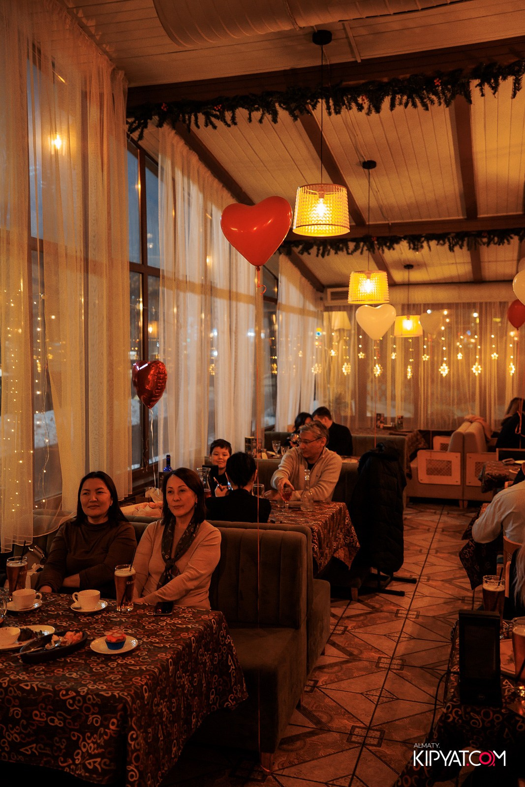 ДЕНЬ ВЛЮБЛЕННЫХ МЦХЕТА. КИПЯТКОМ АЛМАТЫ!