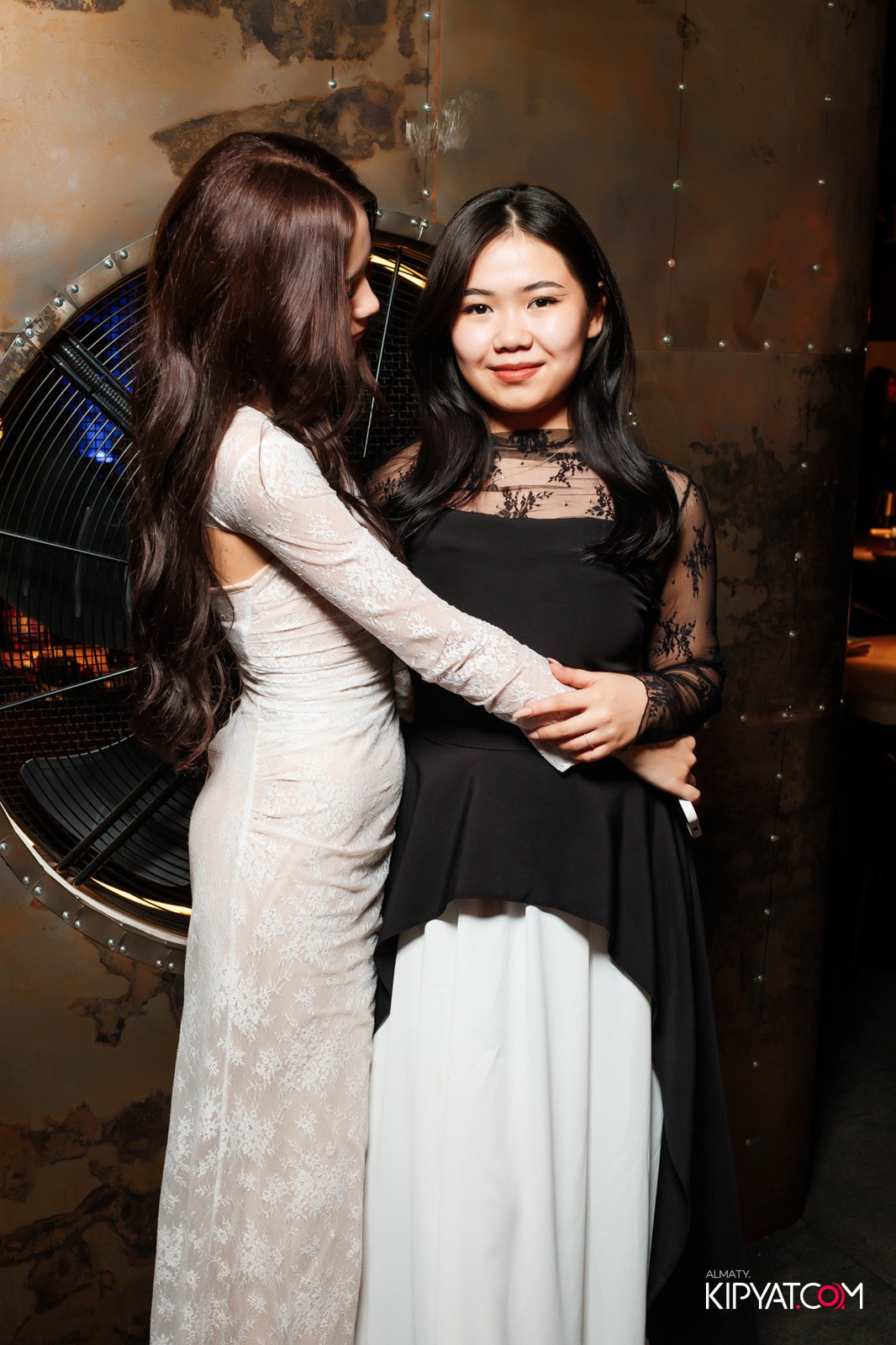 SPACE KARAOKE BAR. КИПЯТКОМ АЛМАТЫ!