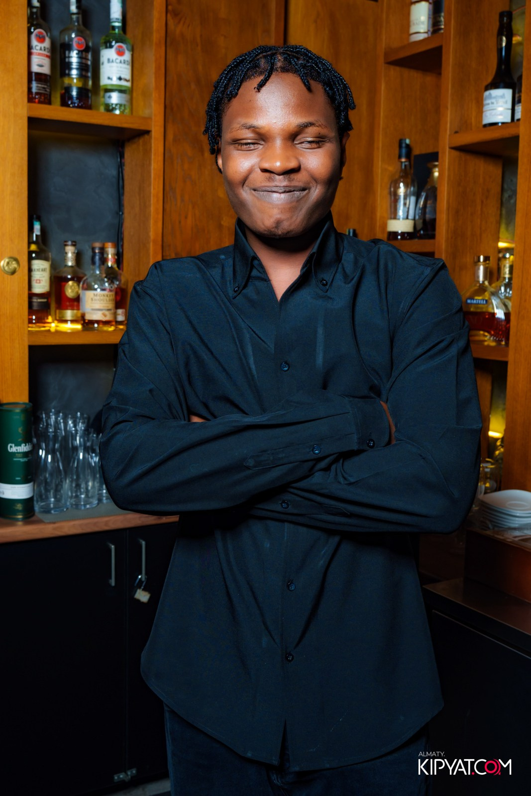 LAUREATE KARAOKE HALL. КИПЯТКОМ АЛМАТЫ!