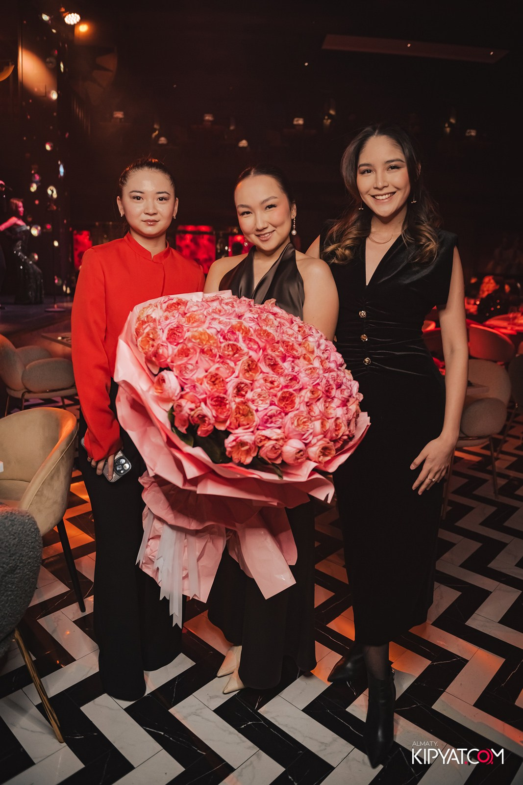 QUEEN. КИПЯТКОМ АЛМАТЫ!