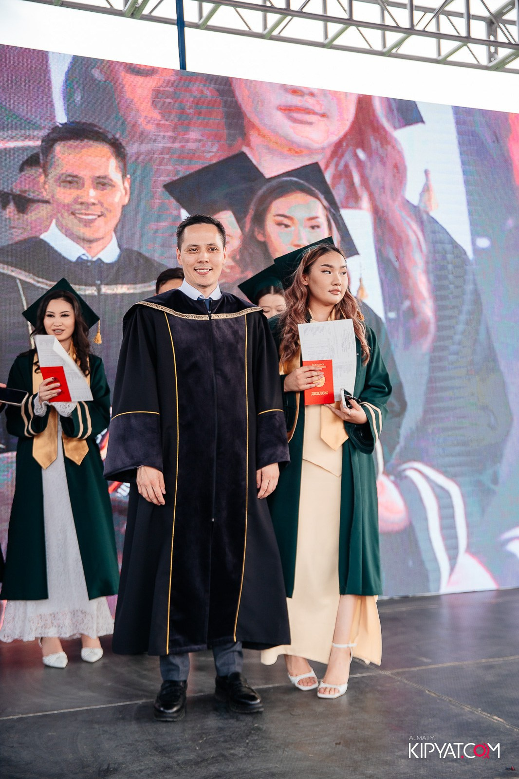 ВРУЧЕНИЕ ДИПЛОМОВ — НАРХОЗ КОЛЛЕДЖ. Part 3. КИПЯТКОМ АЛМАТЫ!