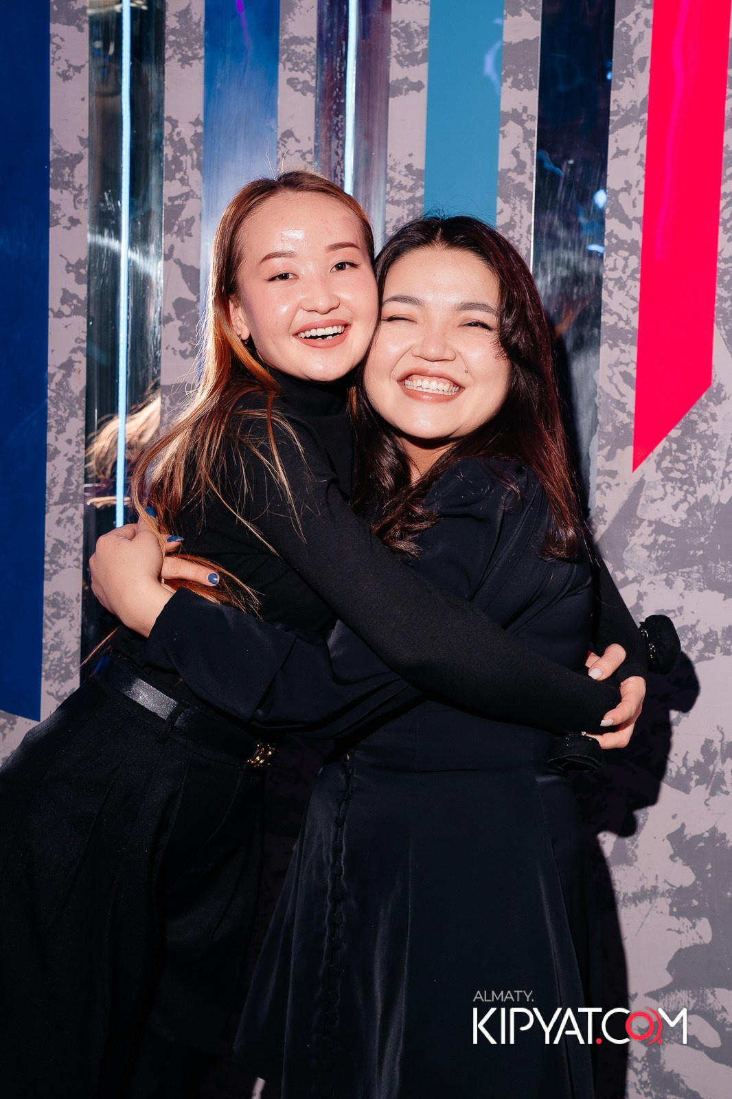 УХО И МЕДВЕДЬ НА ГАГАРИНА. КИПЯТКОМ АЛМАТЫ!