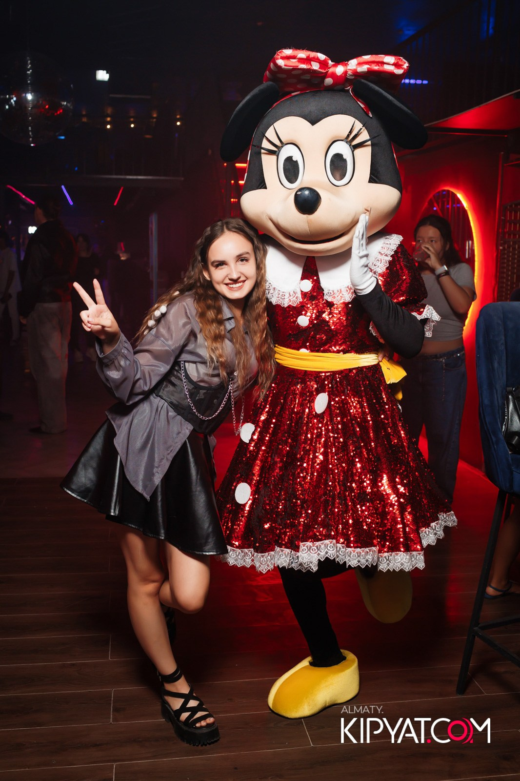 НОЧНОЙ КЛУБ ICON. КИПЯТКОМ АЛМАТЫ!