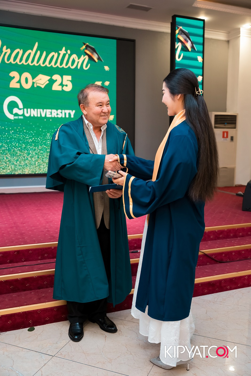 GRADUATION 2025 Q UNIVERSITY. КИПЯТКОМ АЛМАТЫ!