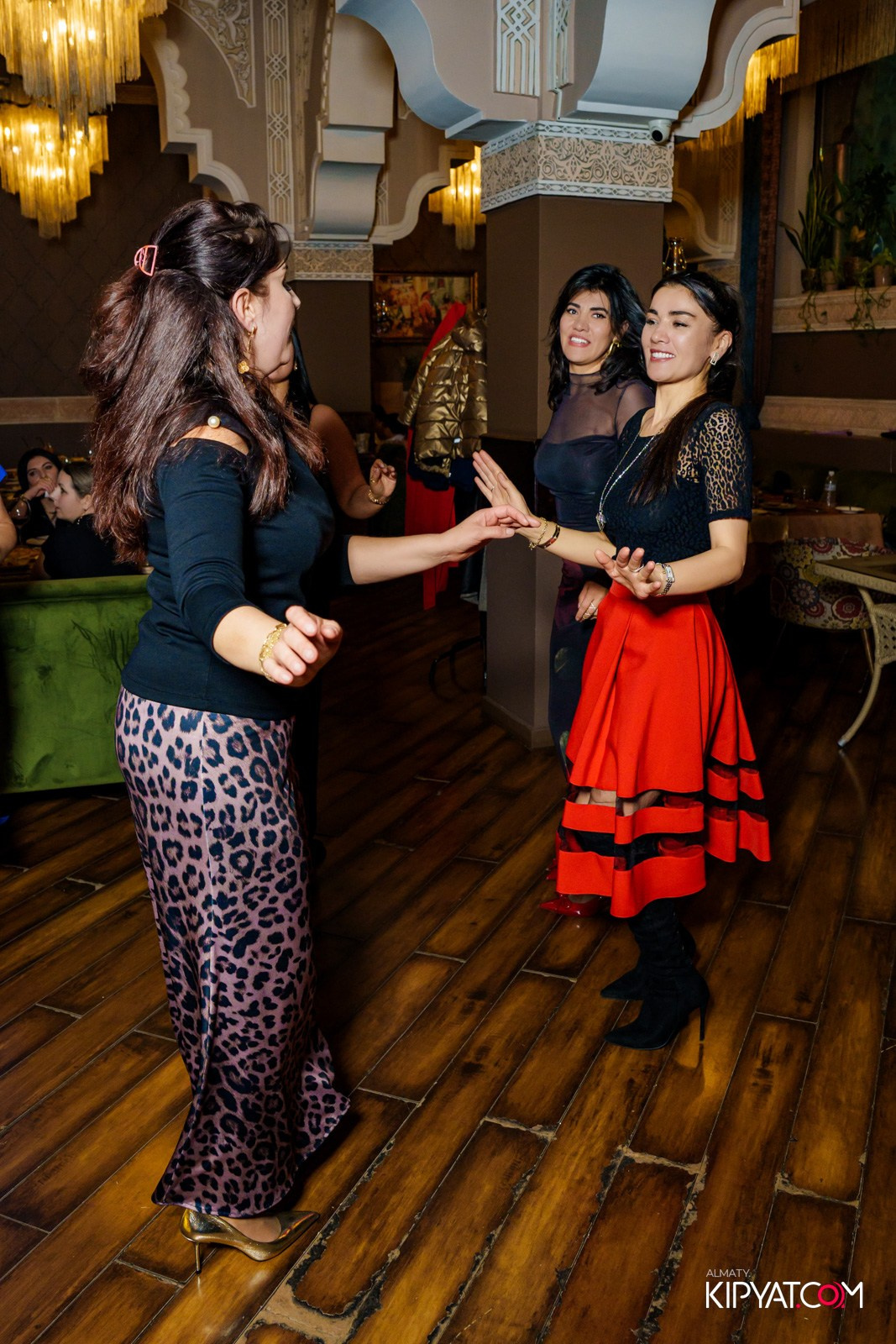 РЕСТОРАН NARSHARAB. КИПЯТКОМ АЛМАТЫ!