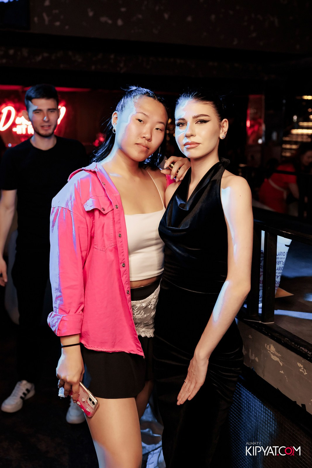 МУЗЫКАЛЬНОЕ ЛОТО В HIT RETRO. КИПЯТКОМ АЛМАТЫ! Фотосъемка мероприятий в Алматы