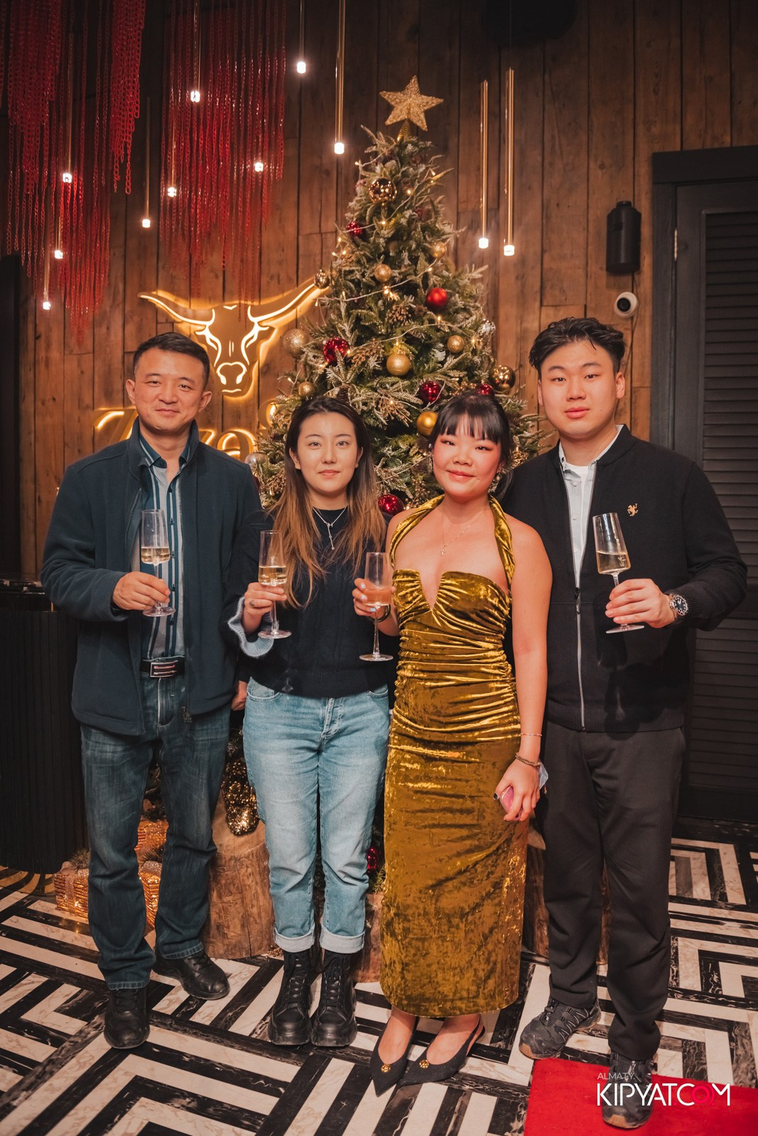 ZIYAFET MEAT HOUSЕ. КИПЯТКОМ АЛМАТЫ!