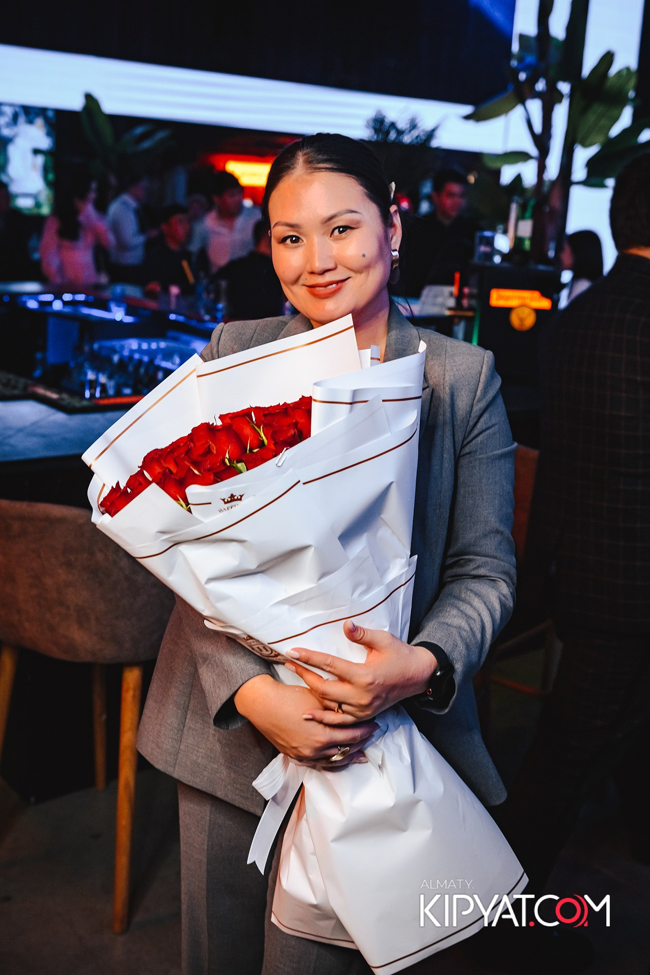 ПОСВЯЩЕНИЕ В СТУДЕНТЫ ''Q'' UNIVERSITY. КИПЯТКОМ АЛМАТЫ!