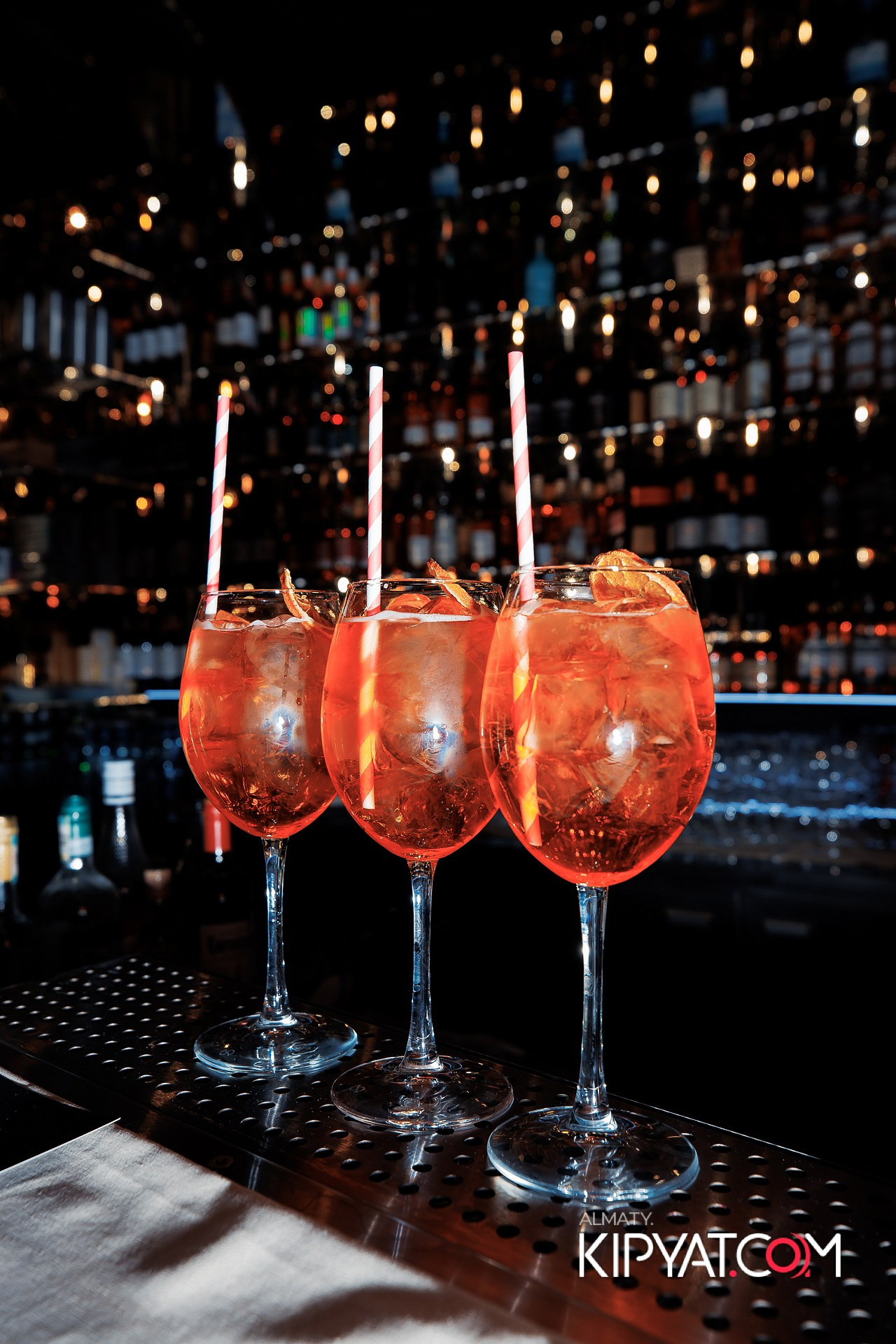 MOOD BAR & TERRACE. КИПЯТКОМ АЛМАТЫ!