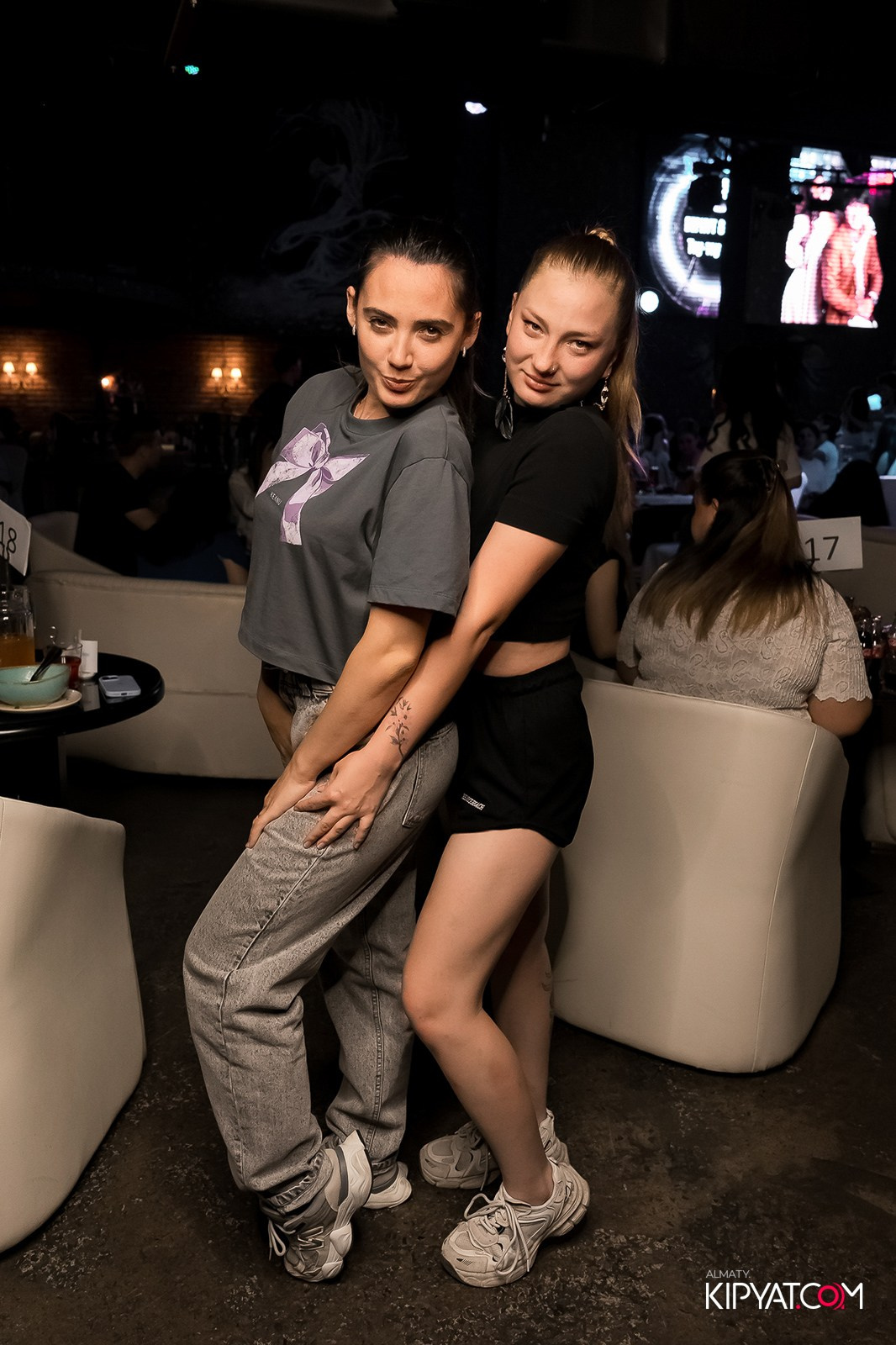 МУЗЫКАЛЬНОЕ ЛОТО В HIT RETRO. КИПЯТКОМ АЛМАТЫ!