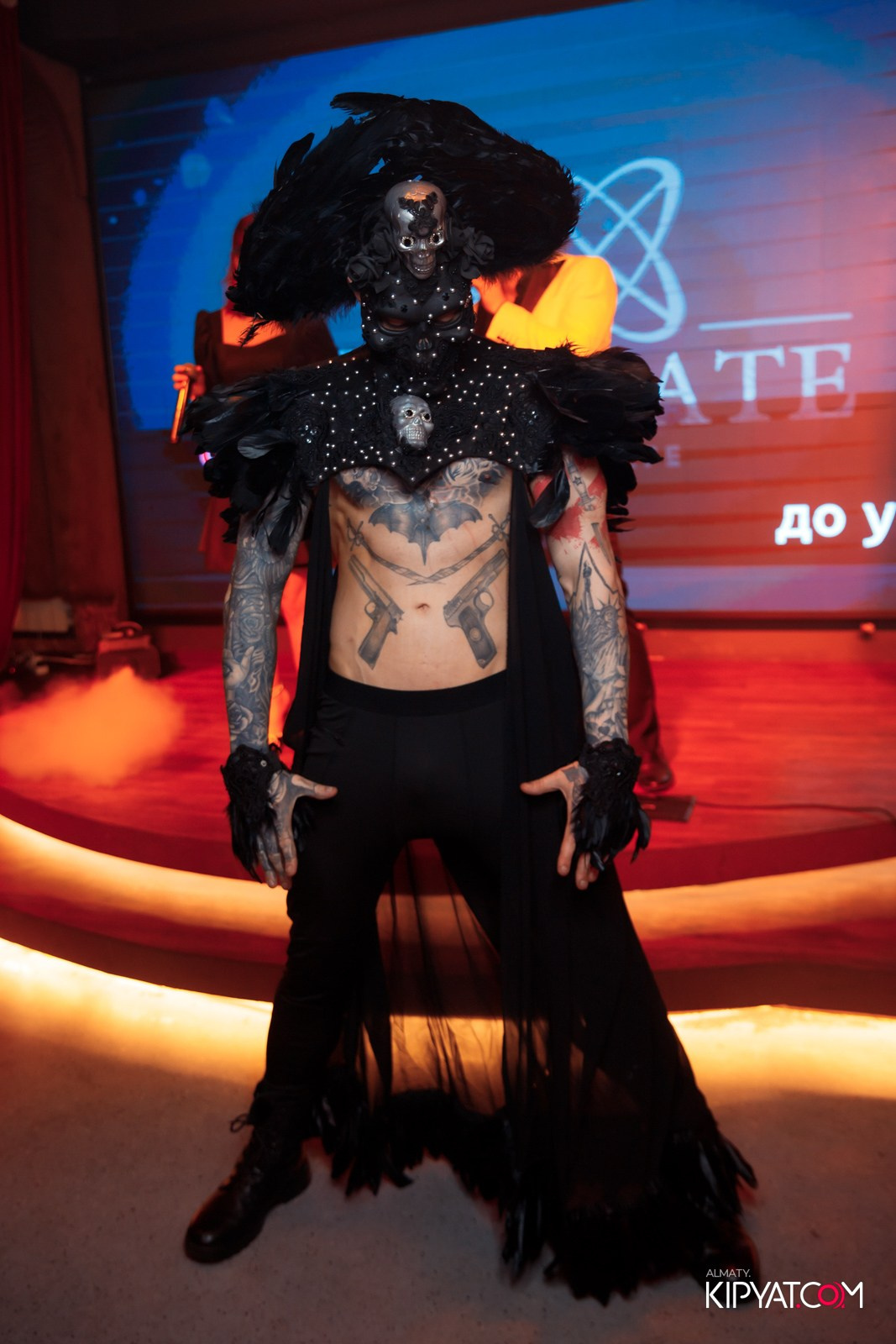 LAUREATE KARAOKE HALL. КИПЯТКОМ АЛМАТЫ!