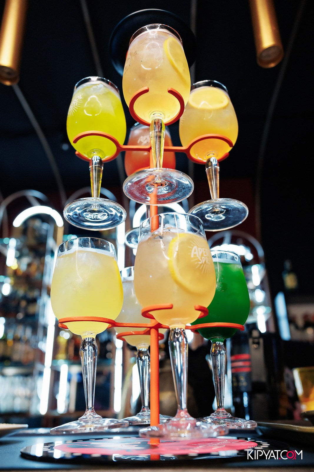 ЗАЯ, НА БИС. КИПЯТКОМ АЛМАТЫ!