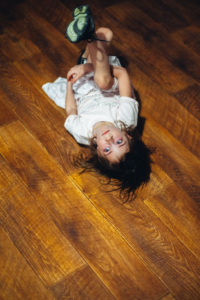 Дочка в студии. Фотограф Денис Денисов