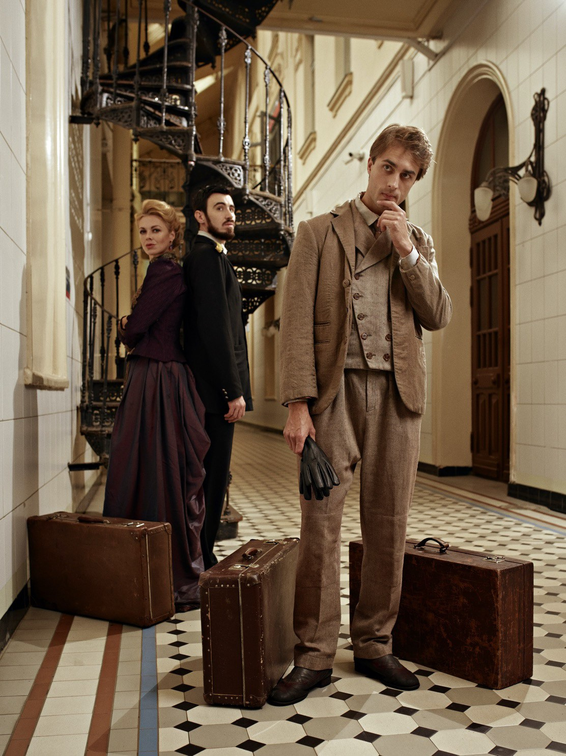 Иммерсивное шоу “Вернувшиеся”. Антон Вельт, арт-директор, фотограф