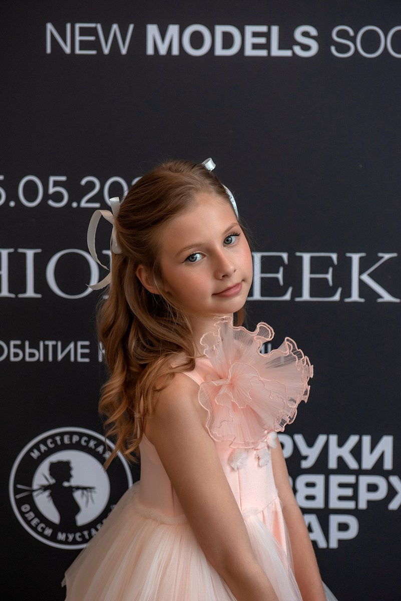 SochiFashionWeek2024 дизайнер Анохина. Семейный и коммерческий фотограф в Сочи Александр Бодунов