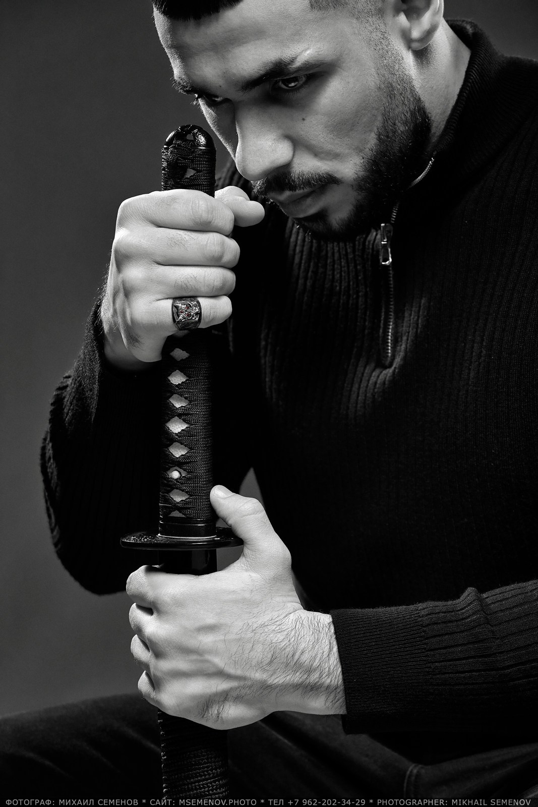 Portrait photo session. Photographer for business Mikhail Semenov. Aqua photo studio, photo school