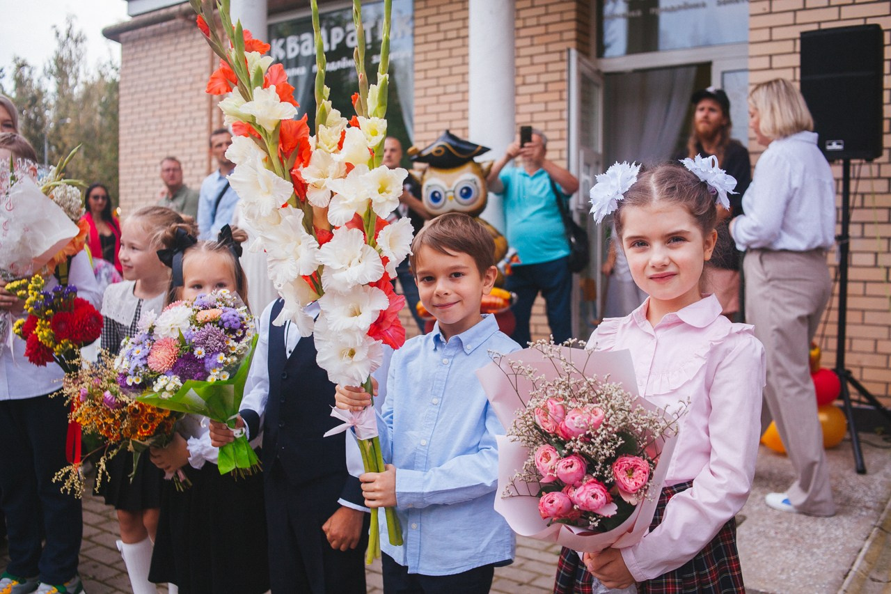 1 сентября в «Квадратике». Семейный фотограф во Всеволожске и Санкт-Петербурге Юлия Капустина