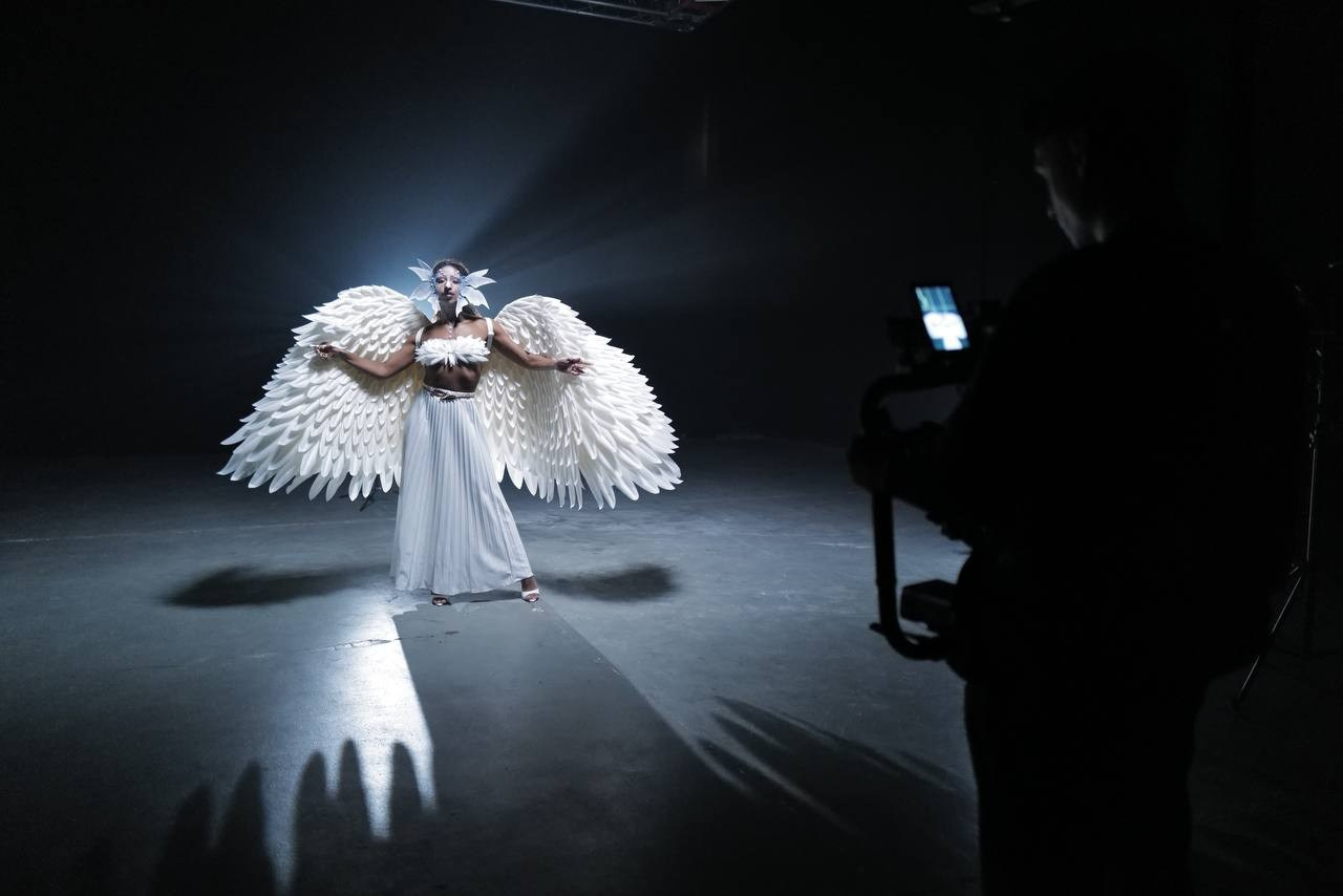 Видеопродакшн HOLODNO | Создаем видео для бизнеса и брендов