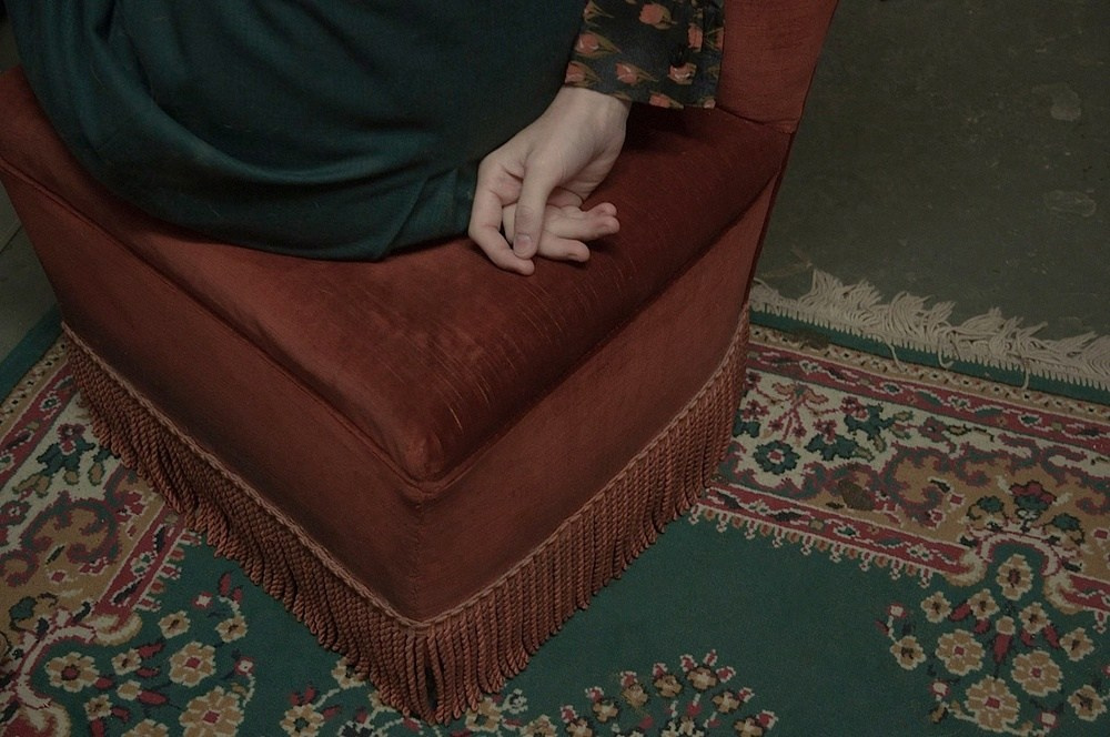 фотография Кристины Корал из проекта This Living Hand с минималистичной композицией