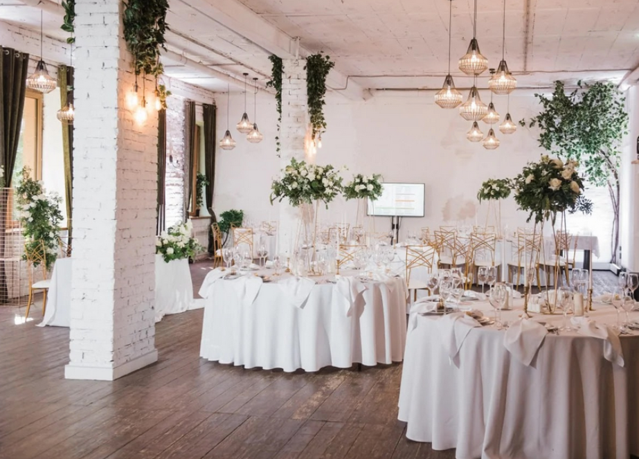 Площадка № 2-12. Свадебный организатор Москва