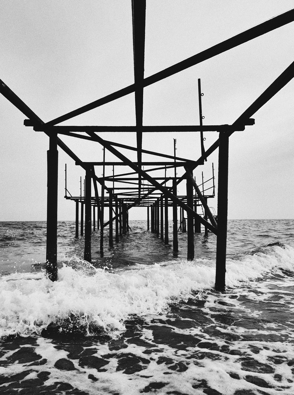 Современная концептуальная фотография о теле, уязвимости и идентичности. Визуальная практика на стиле честности, пост-иронии и искусства.Рекламная фотография, Концептуальная фотография, Современный художник, Психология, Коммерческий фотограф, Репортажный фотограф, Стрит фотография, Арт, Сюрреализм, Мобильная фотография, Снято на айфон, Дима Бурза