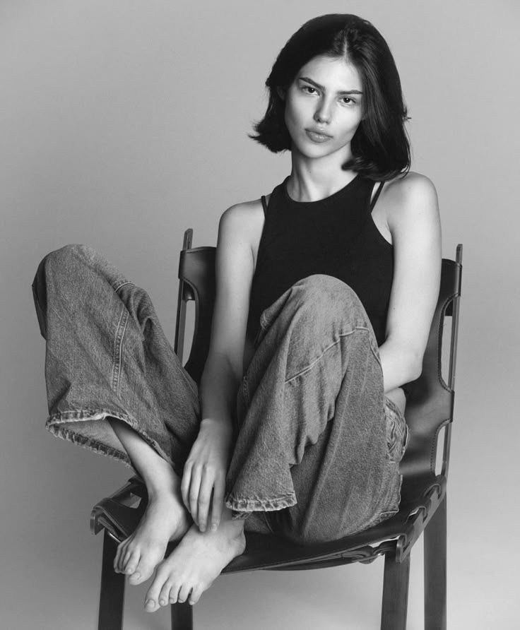 Естественные фото в стиле минимализм в повседневном образе