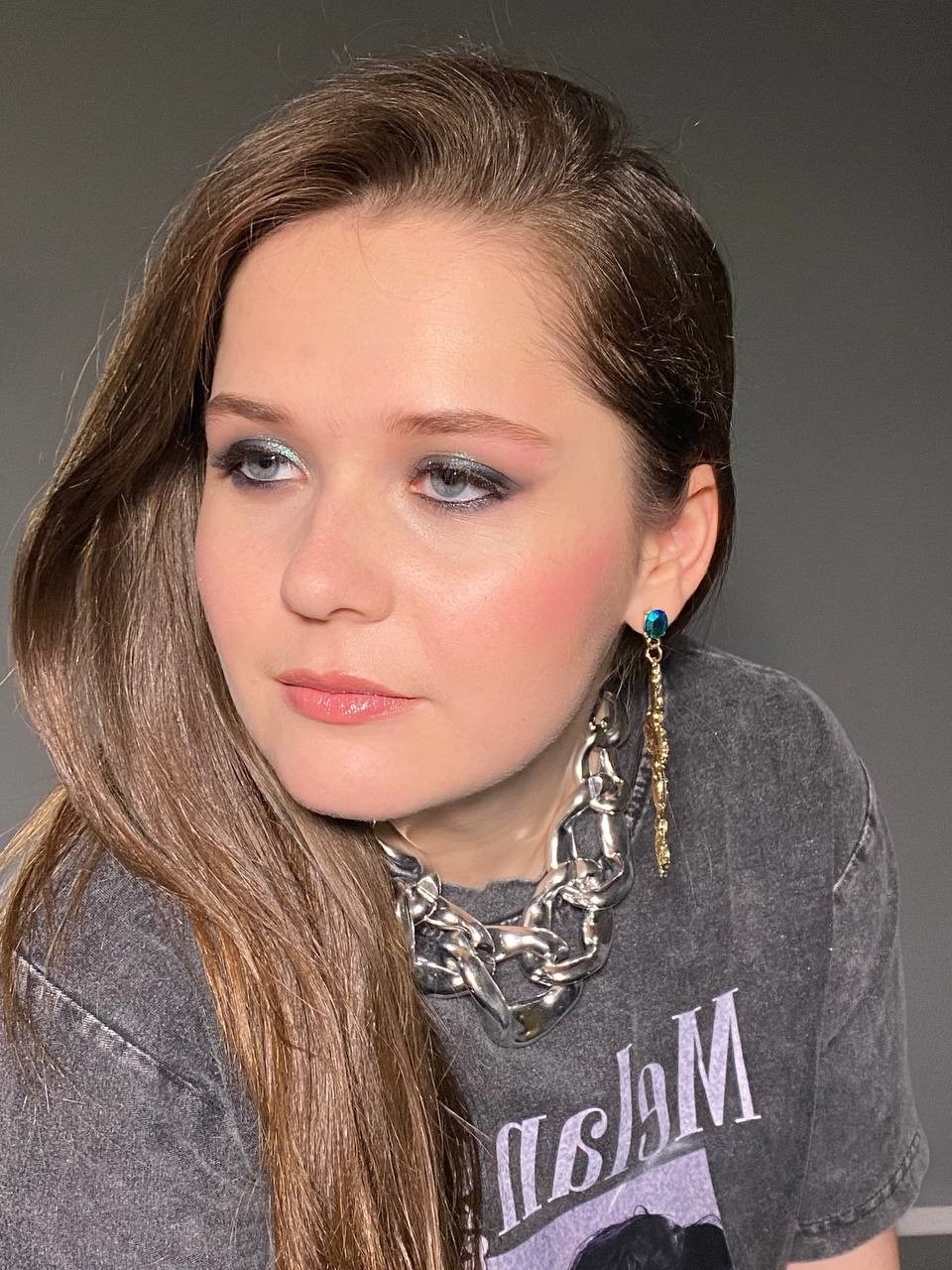 Виктория. Наталья Даньшина — Визажист-Стилист причесок